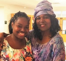 mother-and-daughter-madona-ayorinde-volunteer-event-photoghapher-for-the-day-2